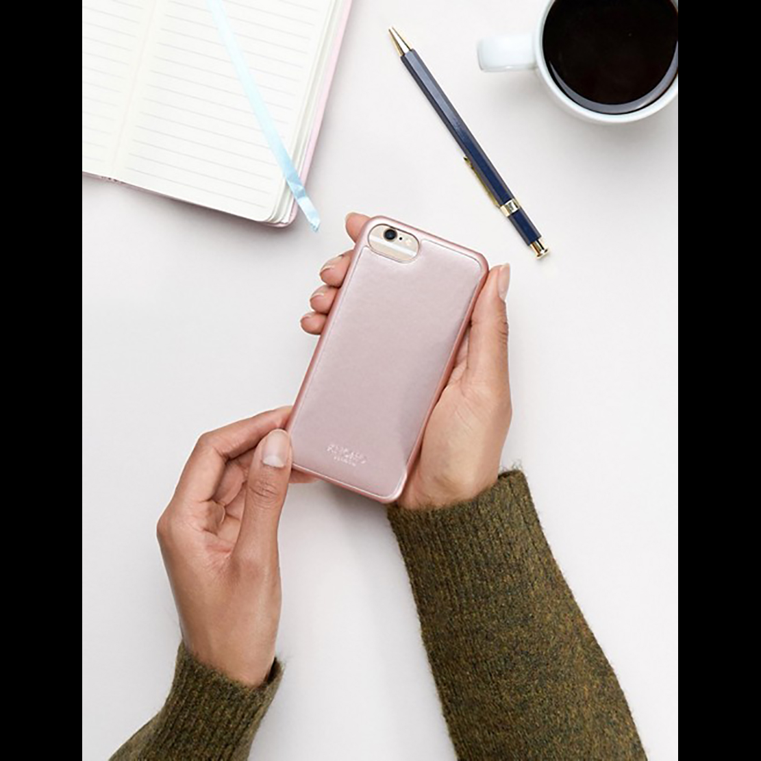 Ốp lưng iPhone 7 Knomo Snap On (14-213)