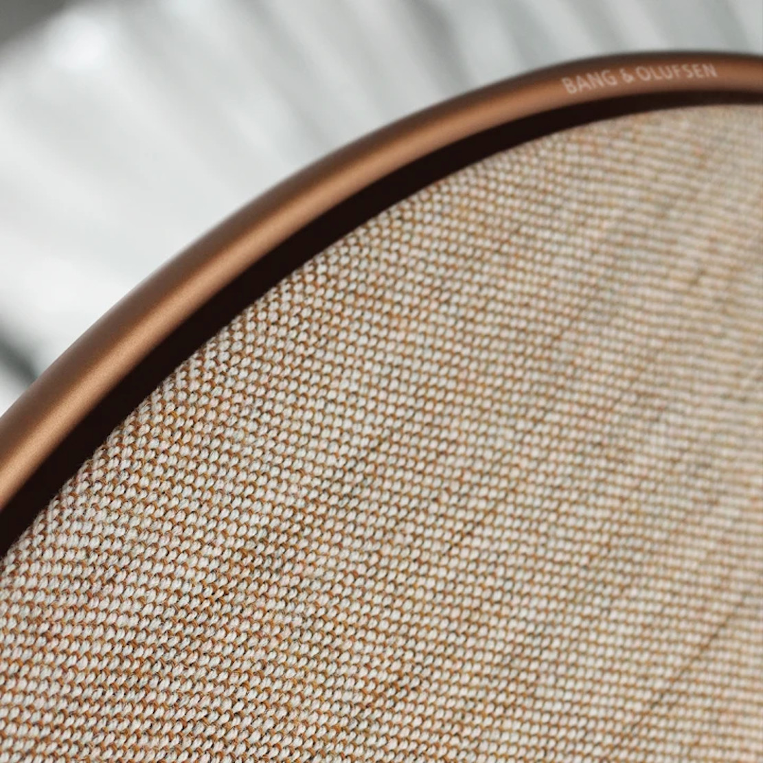 Loa Không Dây B&O Beoplay A9 MK4 Google Assistant Bronze Tone (Màu Đặc Biệt)