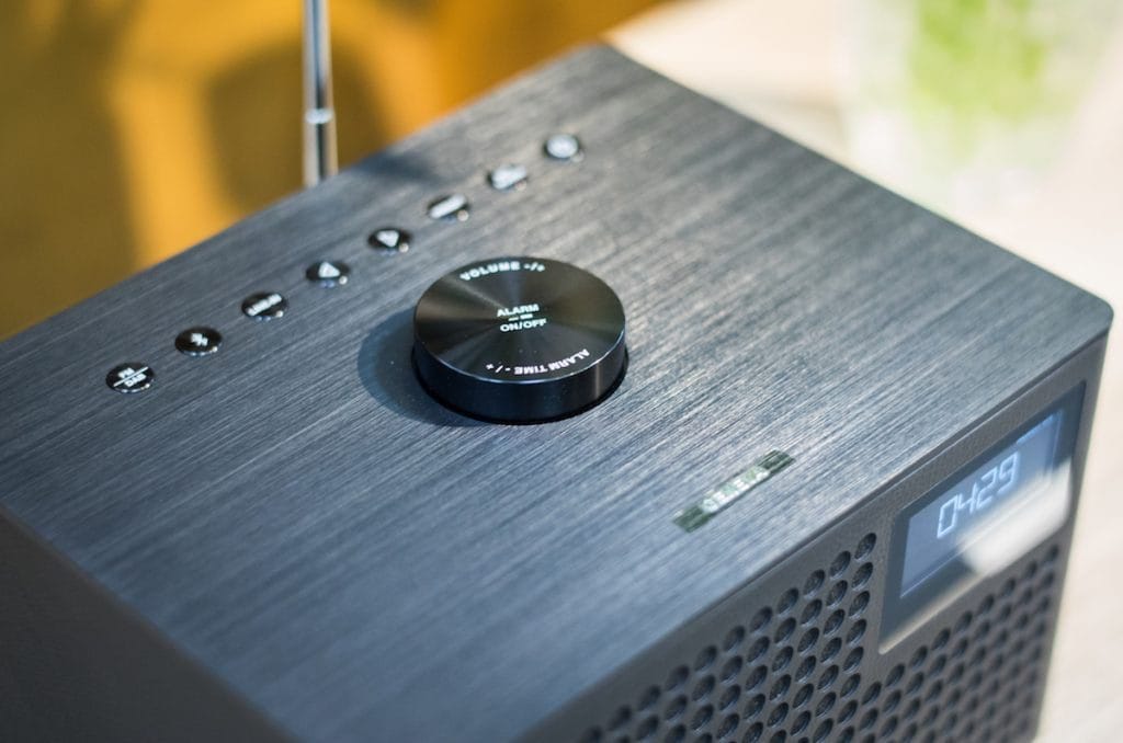 loa-bluetooth-geneva-acustica-lounge-radio
