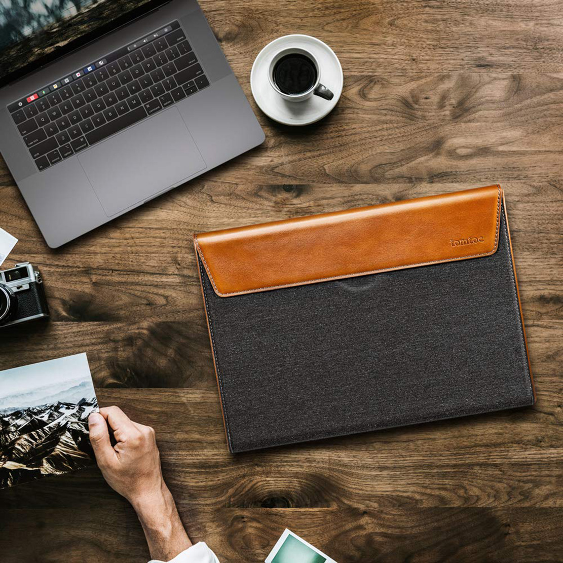 Túi laptop Tomtoc Premium Leather MacBook Pro 13 inch (H15-E02)