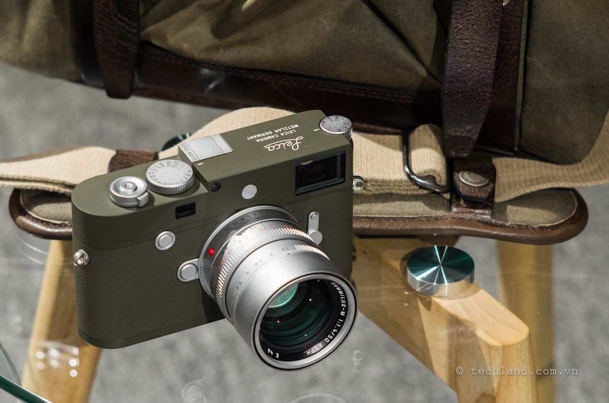 Mở hộp máy ảnh Leica M10-P Safari phiên bản giới hạn đầu tiên tại Việt Nam