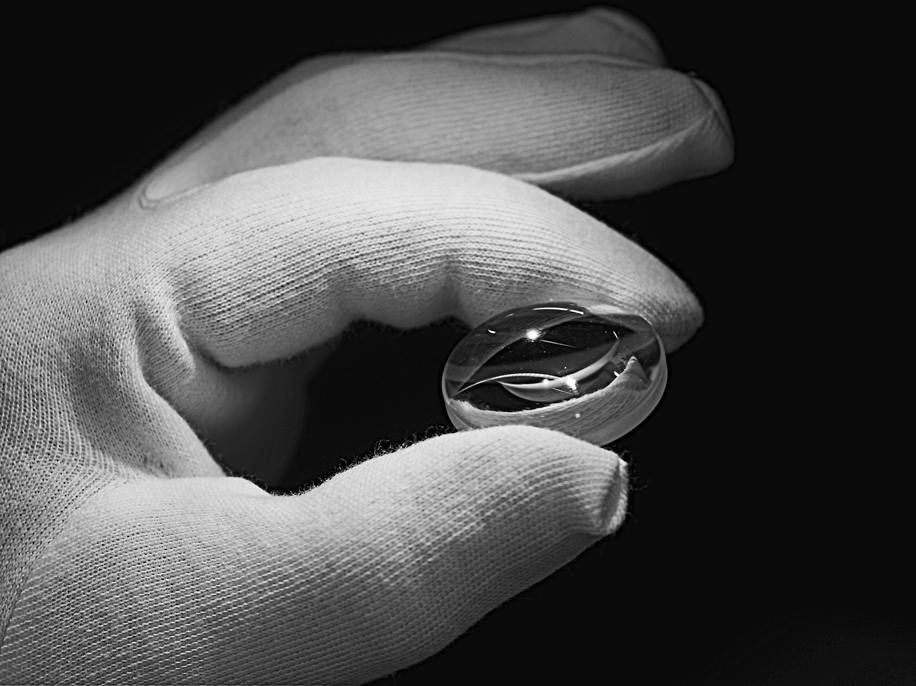 ỐNG KÍNH MÁY ẢNH LEICA NOCTILUX – 50 NĂM NHÌN LẠI