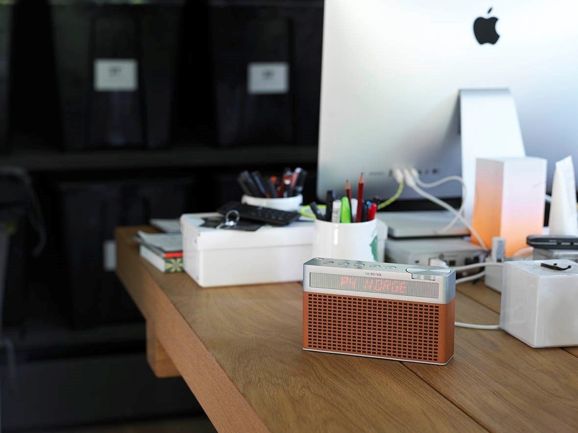 LOA BLUETOOTH DI ĐỘNG GENEVA TOURING S: ÂM THANH HI-FI TRONG THÂN HÌNH VINTAGE